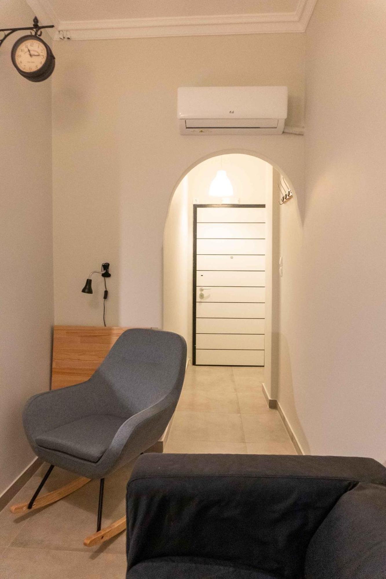 50 Steps Metro Kato Patisia Renovated Athens Apt Atenas Exterior foto